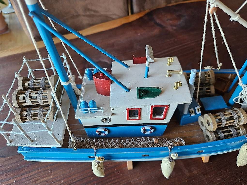 Alle Dekorationen: Deko Fischerboot aus Holz – Gebraucht aus Maseltrangen von Chrusli7 2