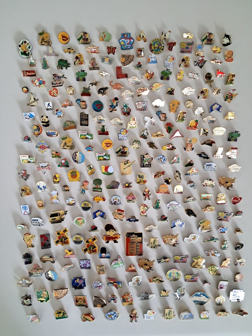 Plaketten & Abzeichen: 1 grosse Pinsammlung 260 STK. – Gebraucht aus Weinfelden von shopping-island 2