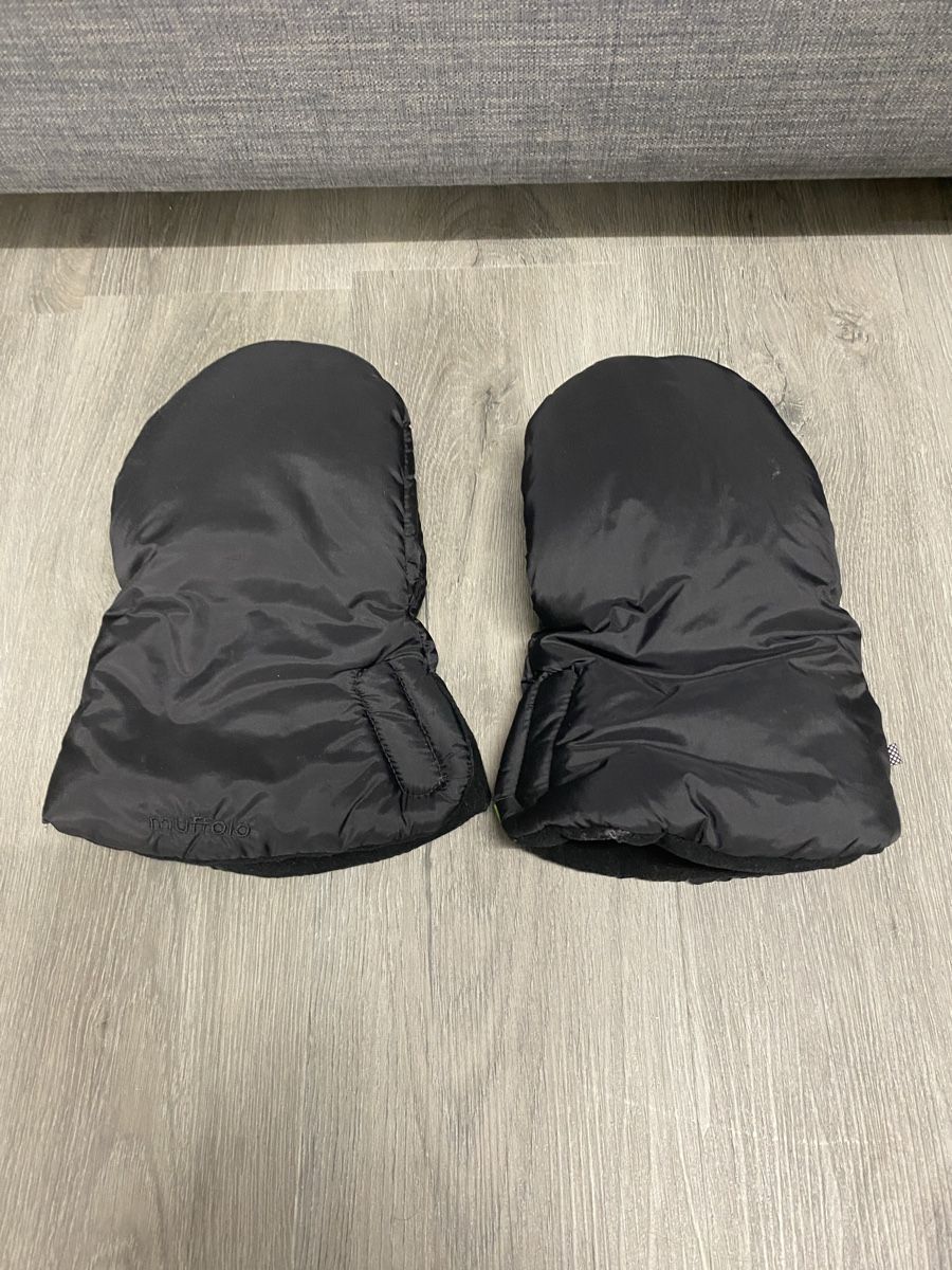 Handschuhe & Handstulpen: BabyNest Winter Kinderwagenhandschuhe Schwarz, Grösse M – Gebraucht aus Zürich von f_c_barcelona 1