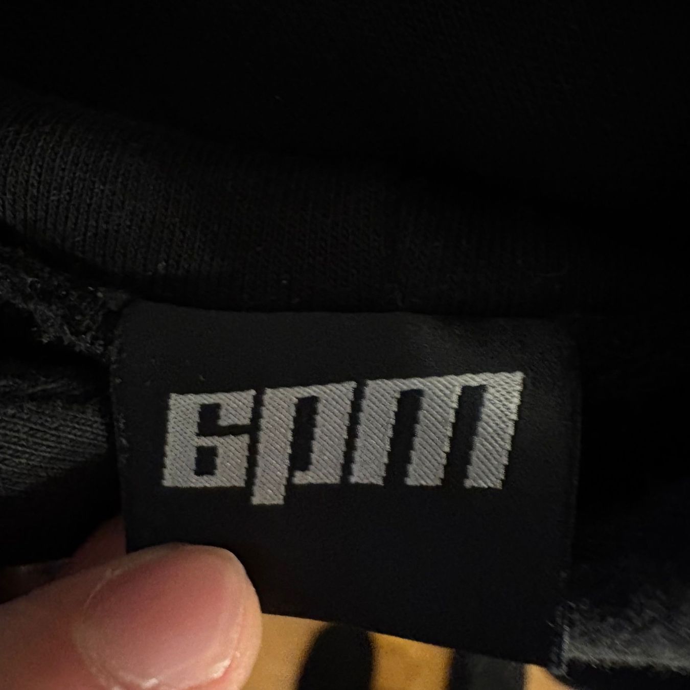 6PM Maglioni & Felpe: 6PM Logo Hoodie (Black) – Nuovo (secondo la descrizione) da Bern venduto da gia_jqj7 2