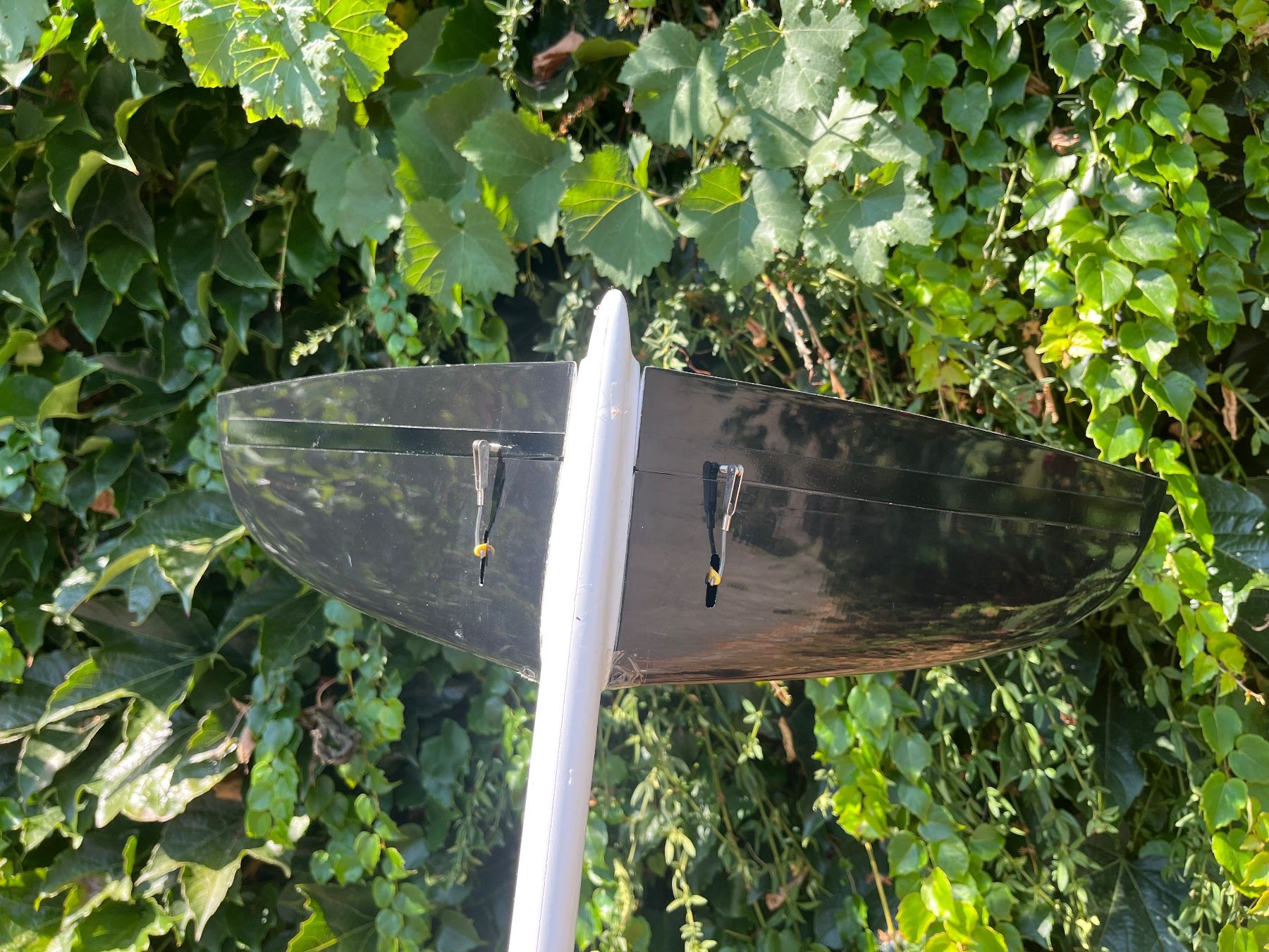 Modellismo RC: Modellsegler Helix V3 von Paritech ready to fly – Usato da Zollikofen venduto da lor_5zjp 2