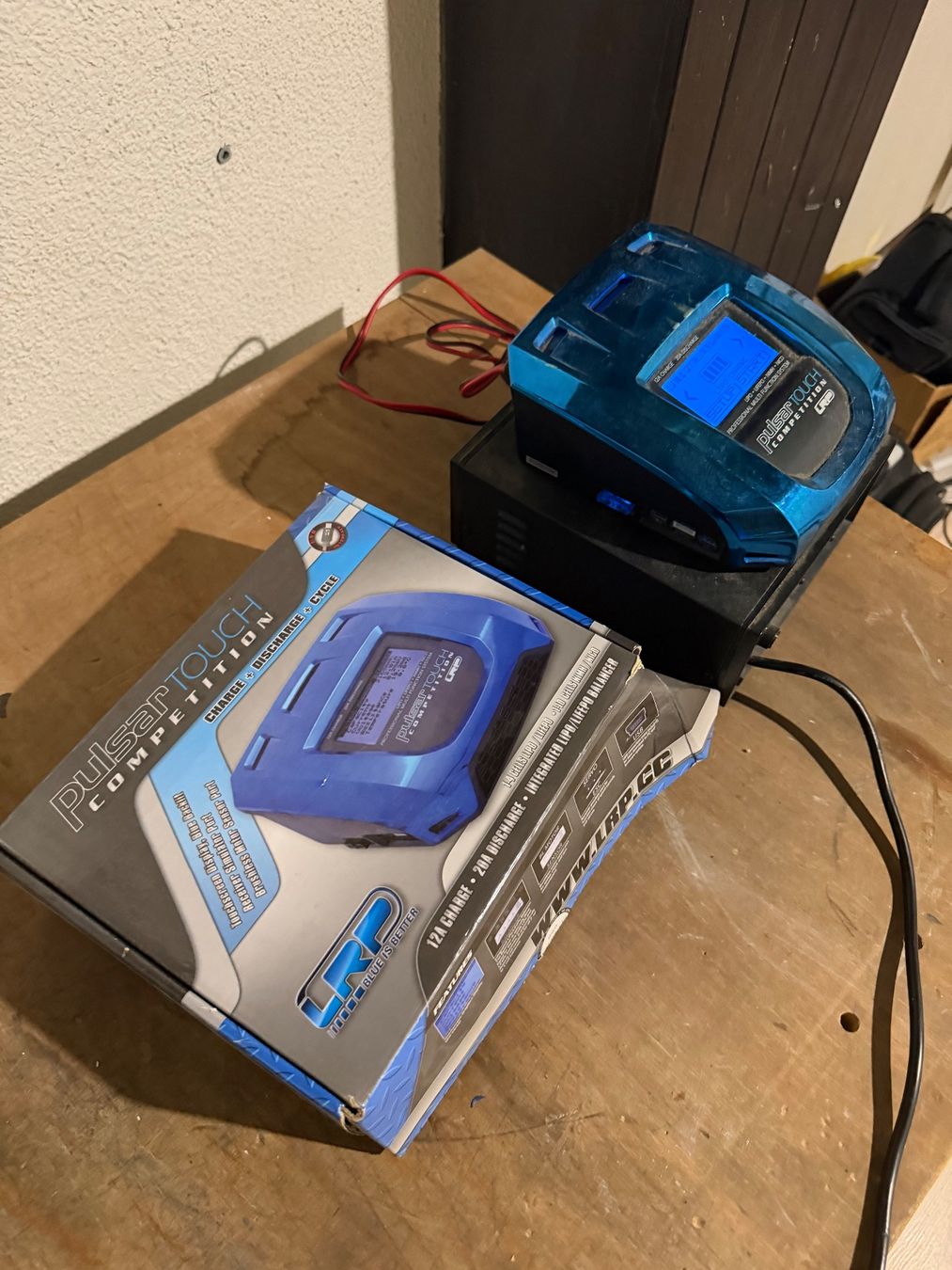LRP Accus, Chargeurs & Blocs d'alimentation: LRP Pulsar Touch Competition Ladegeraet mit Zubehoer – D'occasion à Horw par mizingg 4