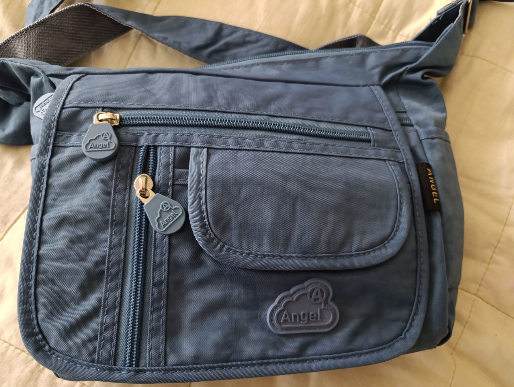 Borse da donna: Sac à main bleu – Nuovo (secondo la descrizione) da St-Cergue venduto da Neviana 3