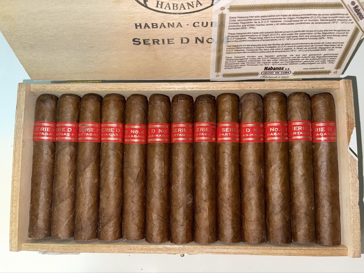 Zigarren: Partagas Serie D No.4 AGED 2021/ Zigarren – Neu und originalverpackt aus Itingen von Habano1492