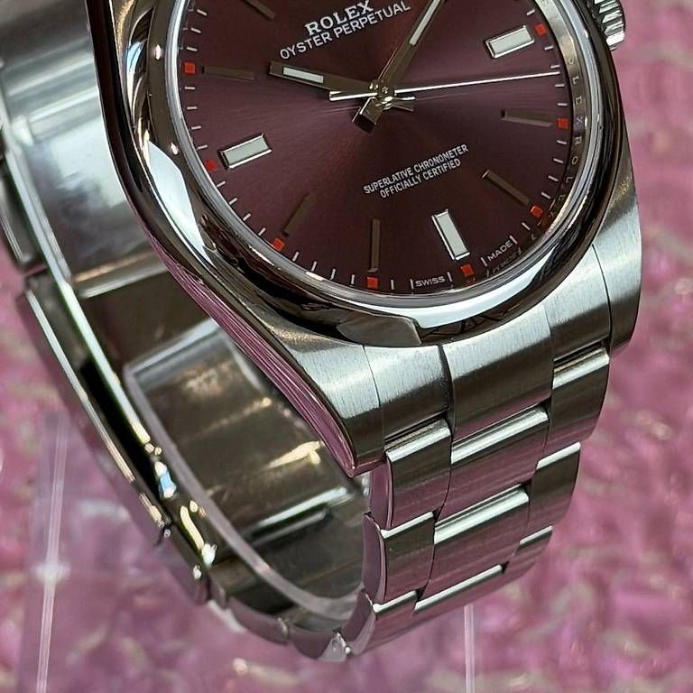Montres: Rolex Oyster Perpetual "Grape" 39mm 114300 – D'occasion à Genève par minty.watches 6