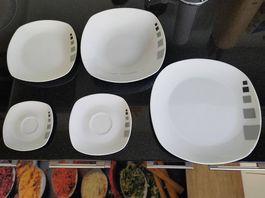 Geschirrset zu verkaufen (53-teilig)