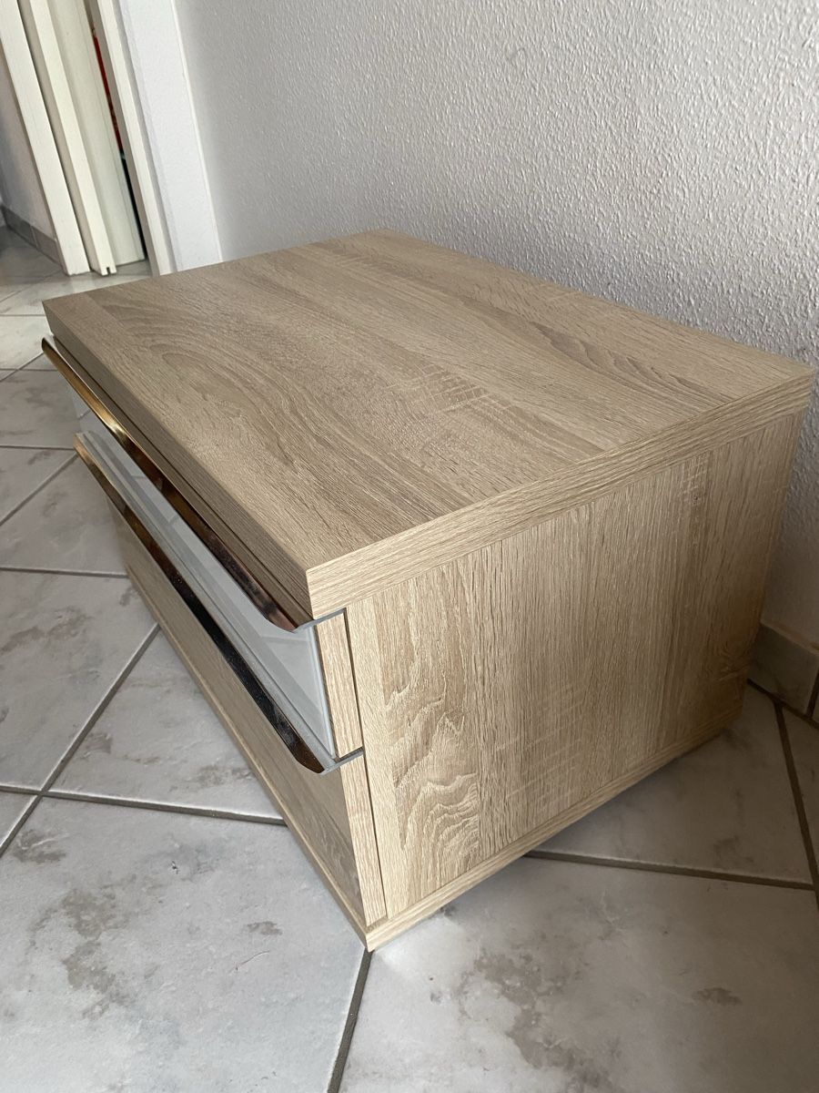 Comodini: Nachttisch – Usato da Lenggenwil venduto da ale_r8nj 1