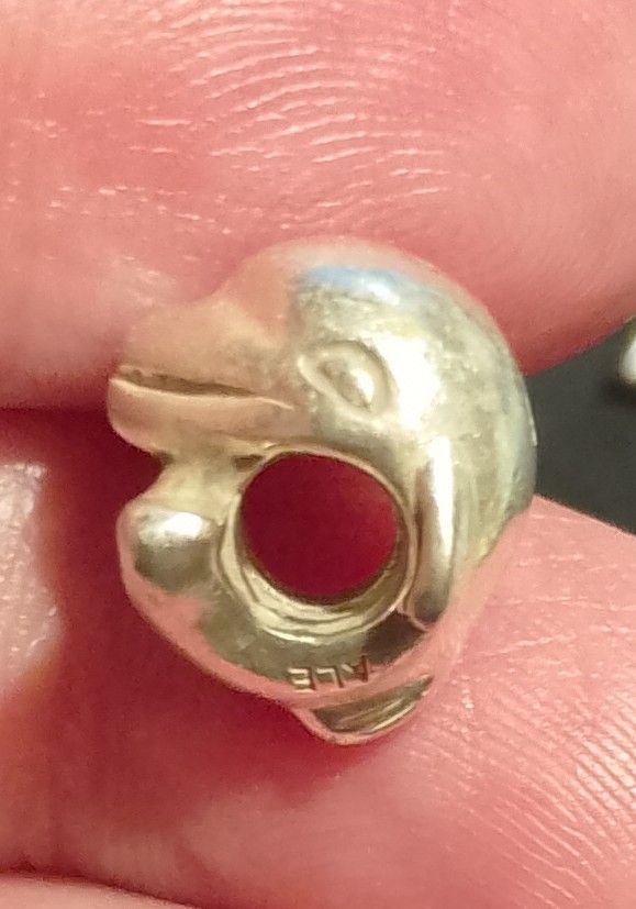 Pandora Anhänger: Pandora Charm Dolphin – Gebraucht aus Therwil von col_m6rx