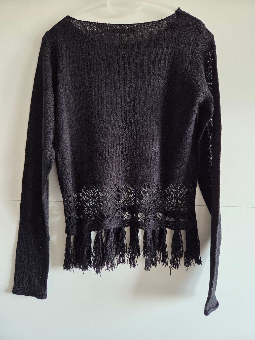 Only Top: ONLY Pull noir avec franges - Taille S – Nuovo (secondo la descrizione) da Chavannes-Renens venduto da mau_8rwz 1