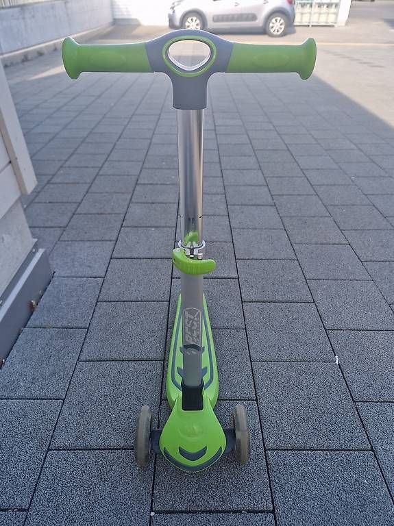 Veicoli per bambini: Kinder Trotti mit Leuchträder – Usato da Zell LU venduto da soko 1