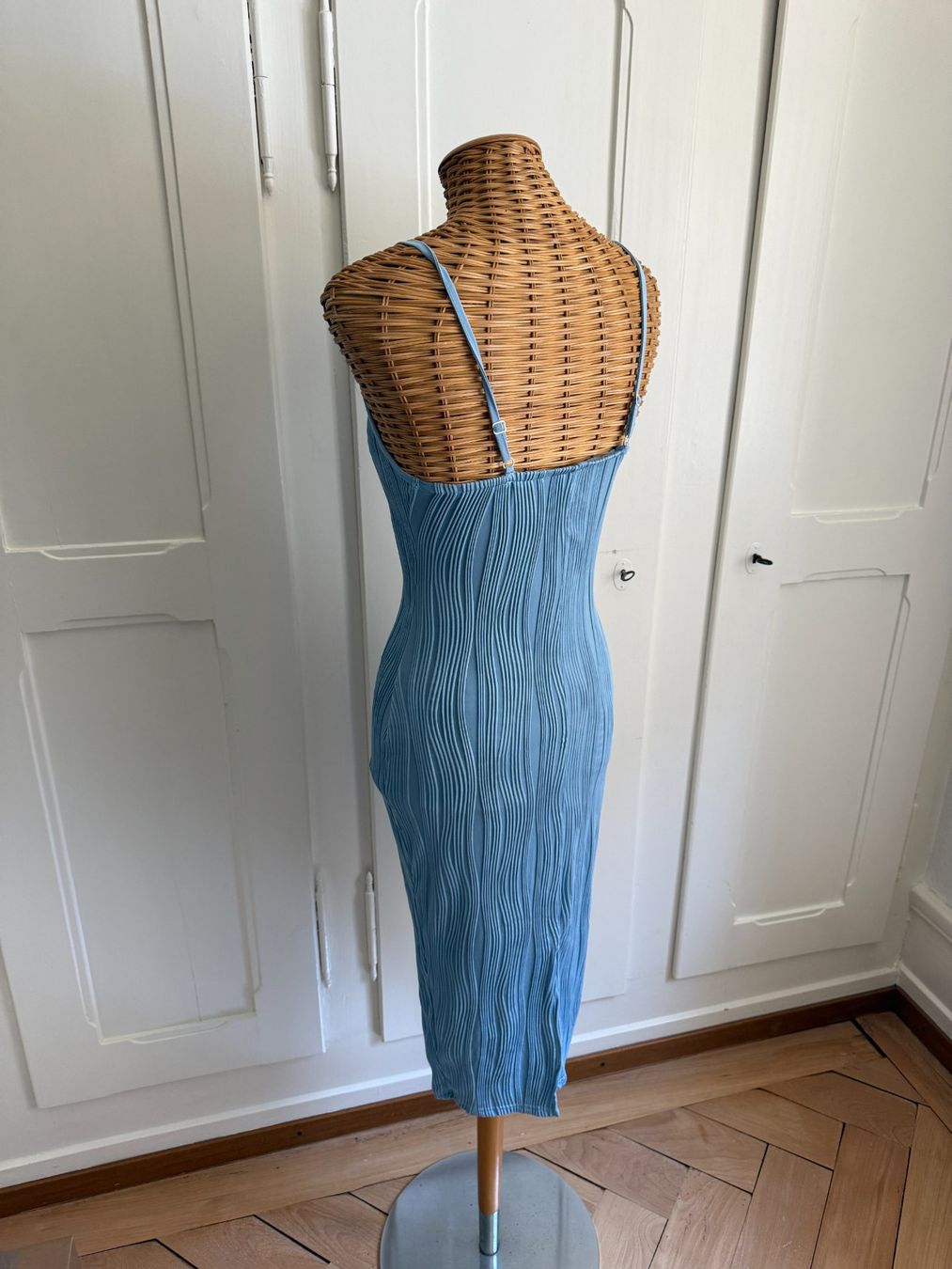 Shein Vestiti: Trägerkleid hellblau figurbetont 34 – Usato da Zürich venduto da Diazaio 2