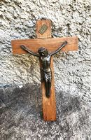 Petit crucifix ancien