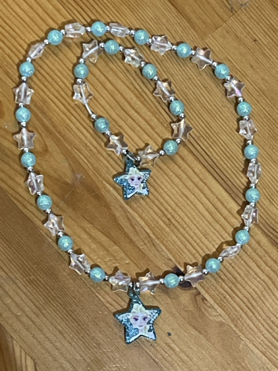 Colliers: Schmuck Eiskönigin Elsa – D'occasion à Andelfingen par estark
