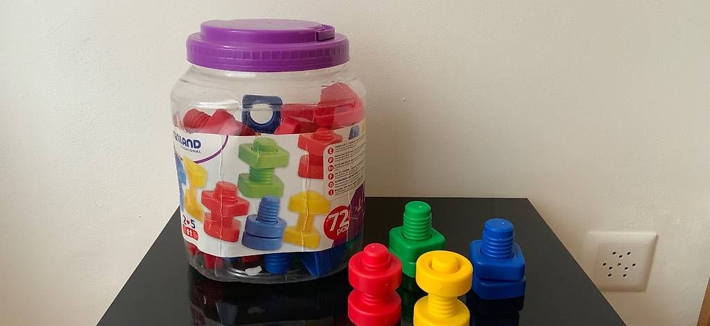 Giocattoli: Spiel mit Schrauben und Muttern – Usato da Zürich venduto da Mari123