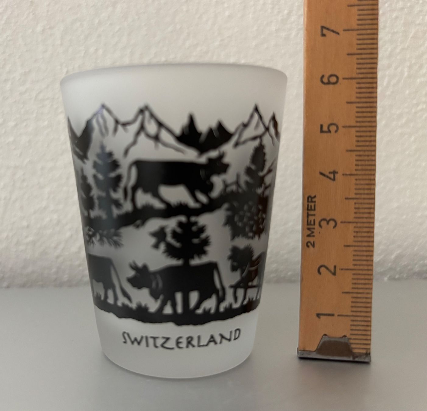 Gläser: Schweizer Shot Glas mit Scherenschnitt-Motiv – Neu und originalverpackt aus Winterberg ZH von vanilleinspiration 3