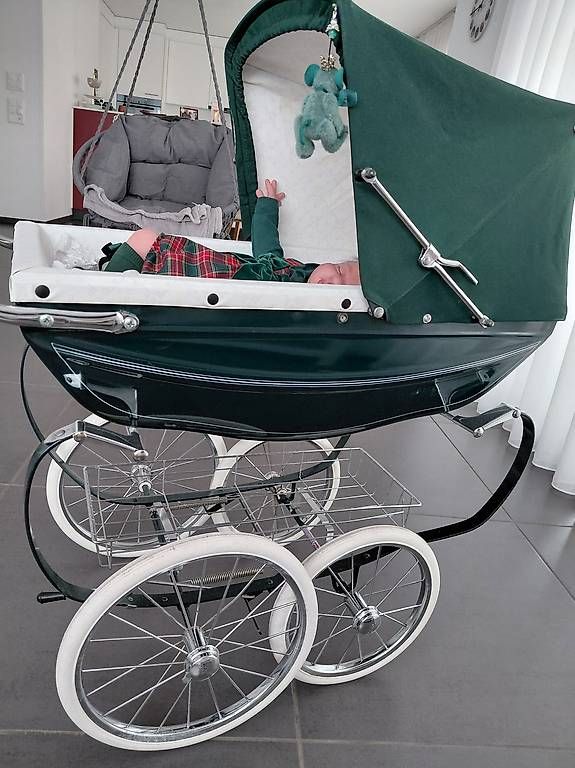 Puppenwagen: Silver Cross Puppenwagen – Gebraucht aus Grosswangen von tschick