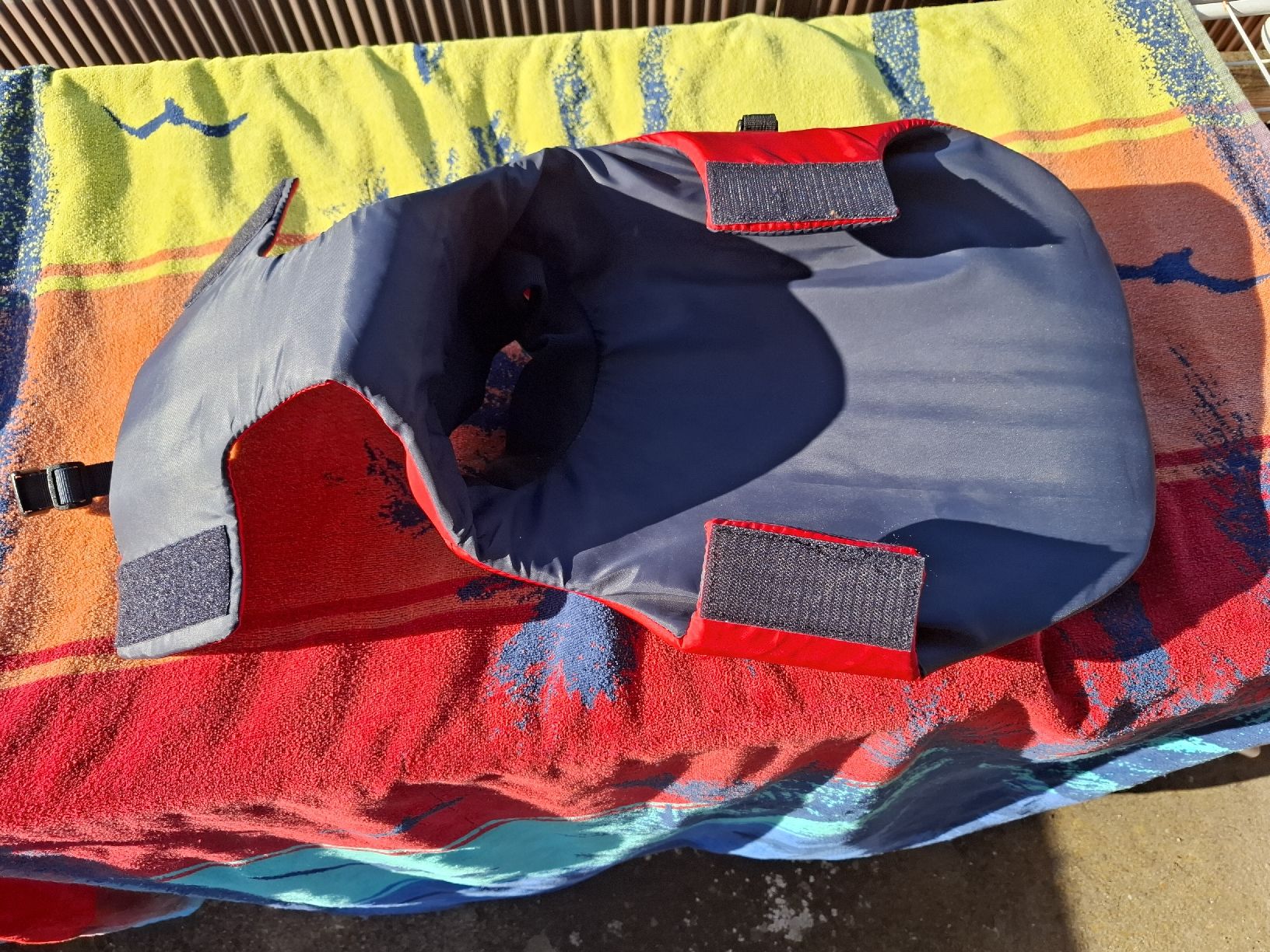 Schwimmwesten: Schwimmweste Hund rot Grösse M neu – Neu (gemäss Beschreibung) aus Kallnach von Saratoga03 2