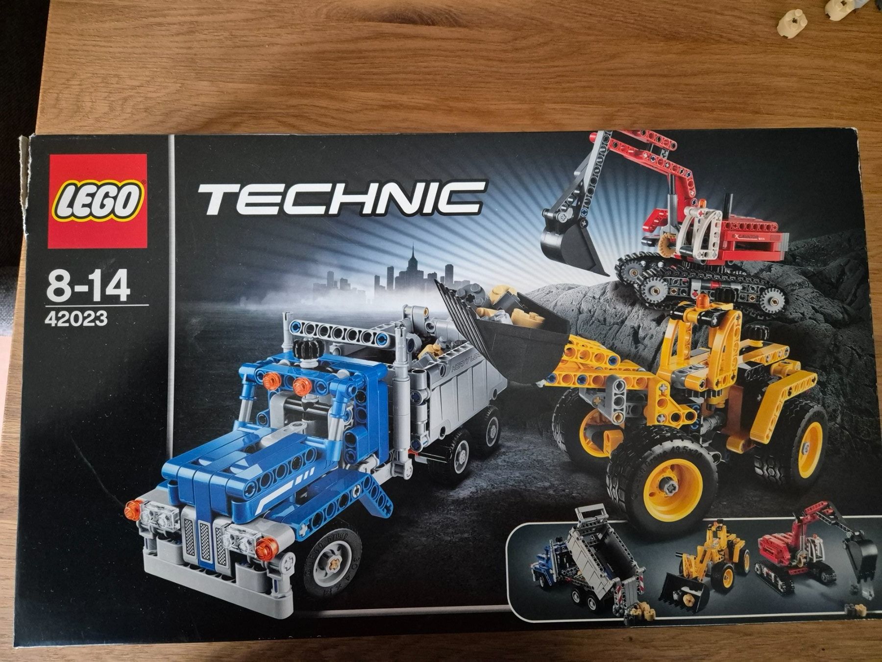 Lego Giocattoli: Lego TECHNIC 42023 - BAUSTELLE kpl. + anleitung+karton – Usato da Leimbach TG venduto da lachende 6