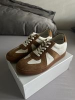 Replica sneaker, Height increasing shoe