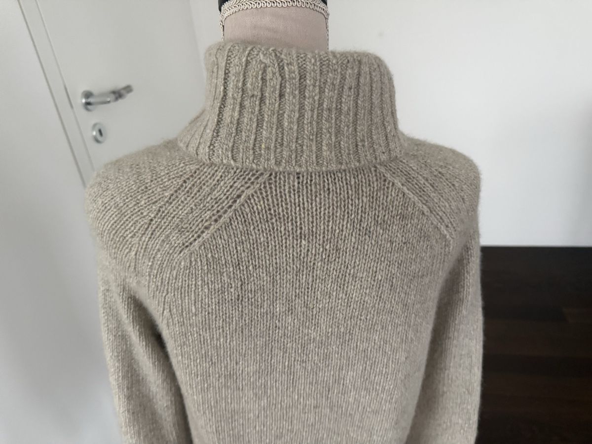 Pulls & Sweat-shirts: Vince Pulli Gr.S – Neuf avec emballage d'origine à Balzers par Lissi57 5