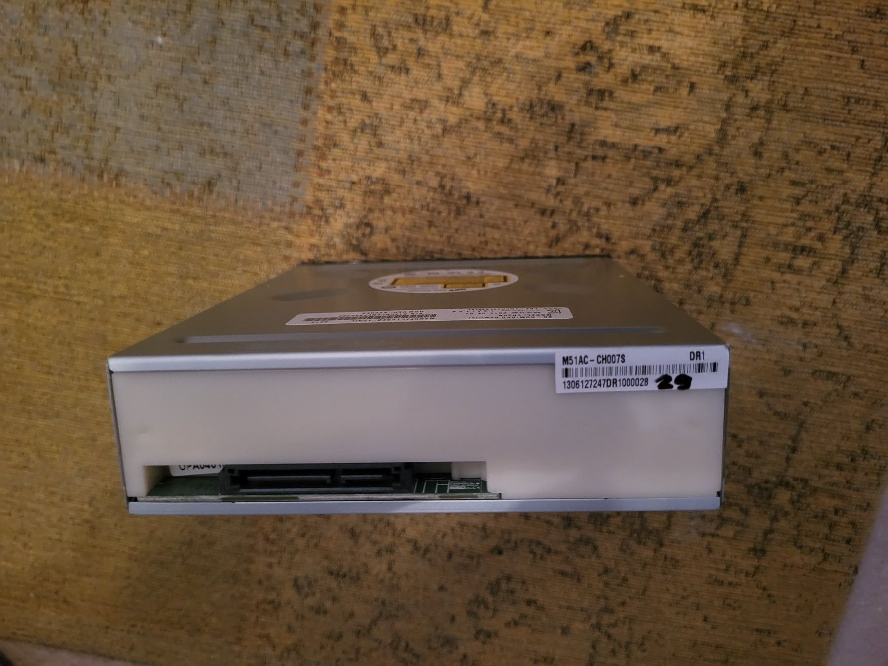 Lettore multimediale & Streamer: H-L Data Storage BD-ROM/DVD Rewriter Model CH29N – Usato da Buchs SG venduto da cap_qnl6 3