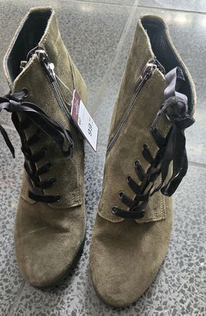 NEU Roberto Santi Wildleder Stiefeletten Gr. 40 Olivegrün