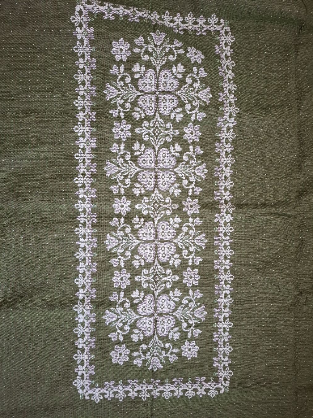 Coperte: Doppelseitige Vintage Tagesdecke mit Trachtenmuster – Usato da Luzern venduto da nikey01 3