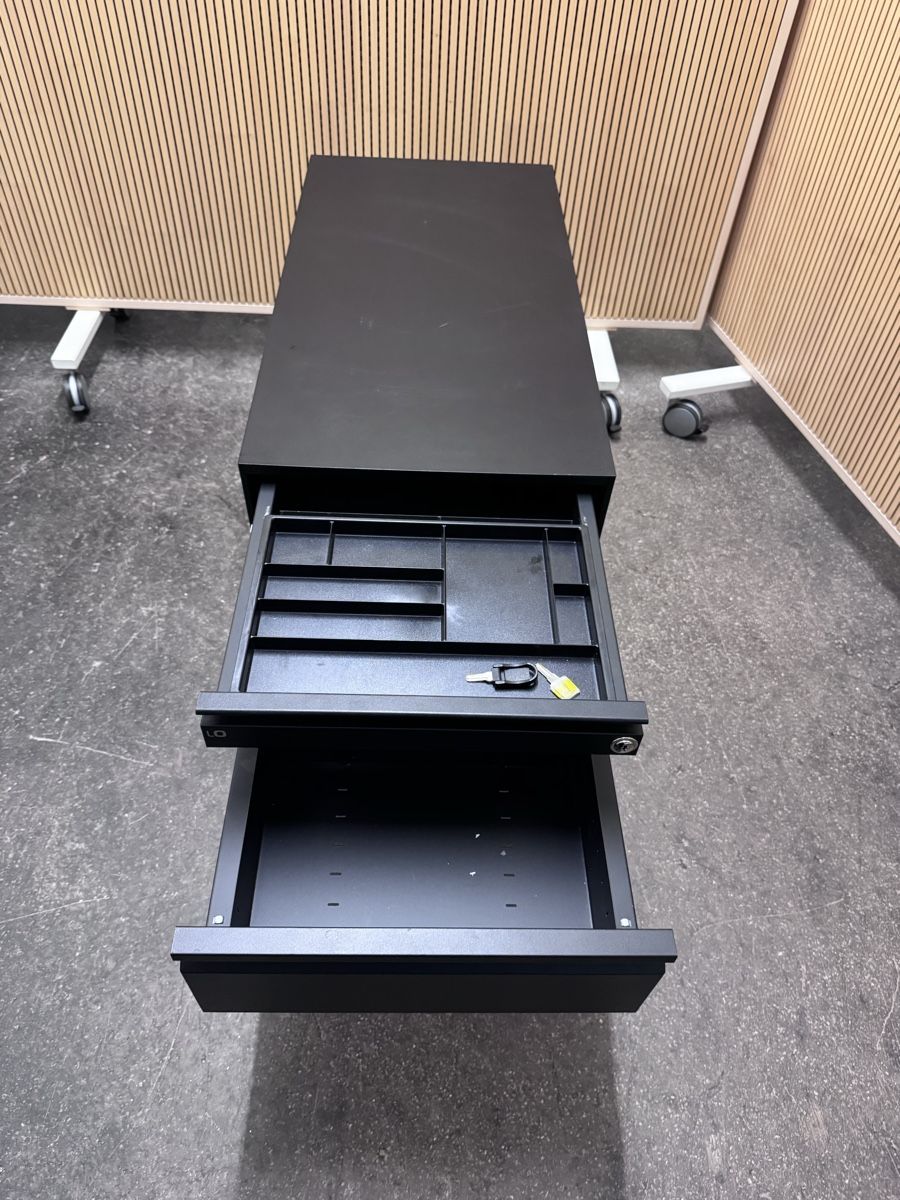 Lista Banconi: LO Lista Office Rollcontainer / Unterkorpus abschliessbar – Usato da Bern venduto da samryan 2