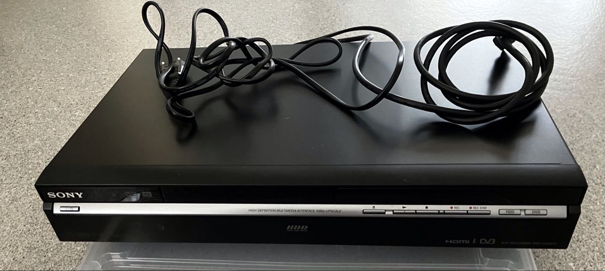 Sony Multimediaplayer & Streamer: DVD Recorder – Gebraucht aus Rothenburg von Friedrich56