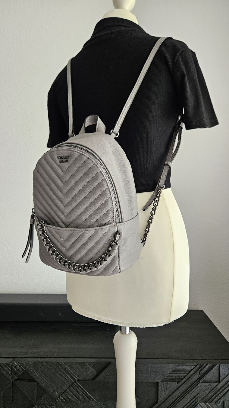 Victoria's Secret Rucksäcke: victoria's secret ruksak / backpack – Gebraucht aus Bülach von Recherchieren 4