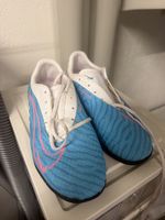 Nike Fussballschuhe blau weiss Hallenschuhe gebraucht