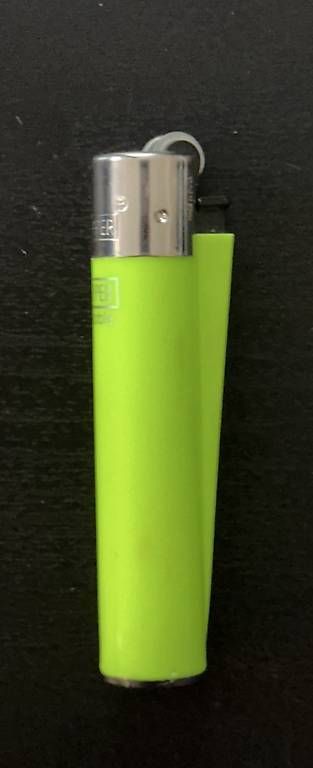 Accendini: CLIPPER Feuerzeug Neon Grün – Usato da St. Gallen venduto da ako_6wcl 1