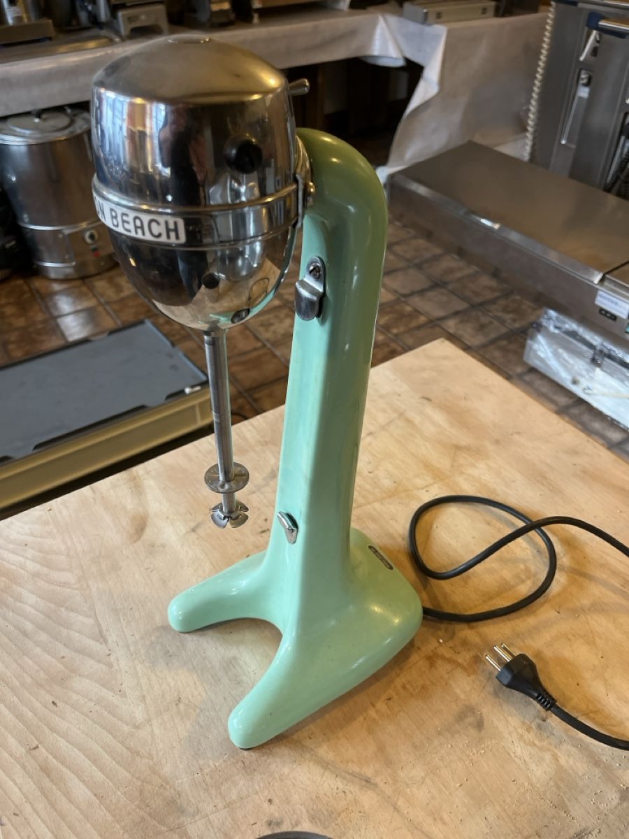 Elettrodomestici da cucina: Vintage Hamilton Beach Mixer – Usato da Dittingen venduto da Cervolino77 1