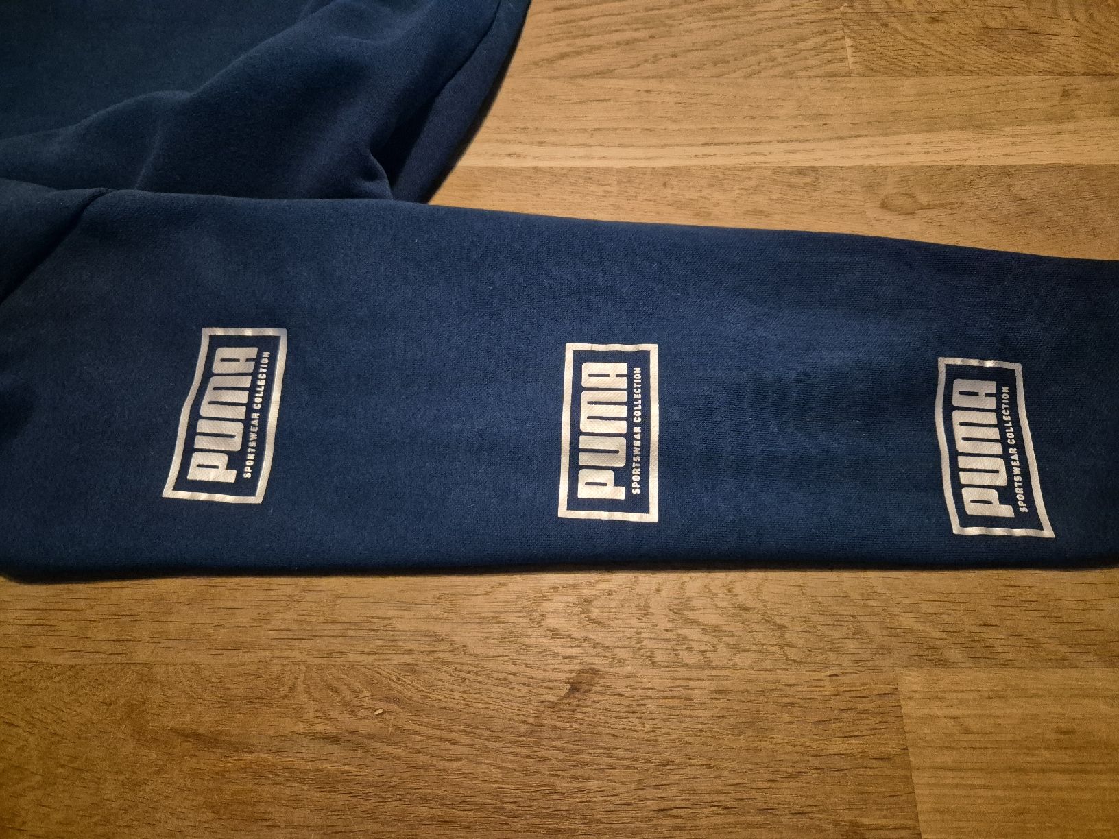 Puma Maglioni & Felpe: reflektierender Pullover von PUMA, Grösse S, türkis – Nuovo (secondo la descrizione) da Urtenen-Schönbühl venduto da Chaeppeler 3
