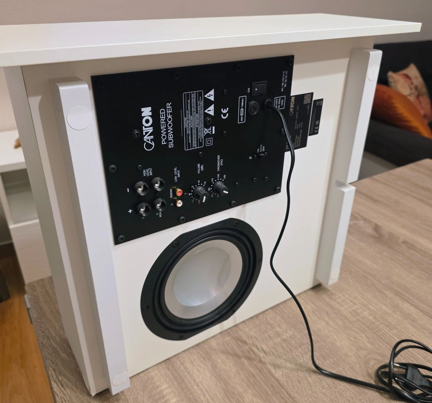 Home Cinema: Canton Sub TS 75 SC, caisson de basse blanc – Usato da Petit-lancy venduto da xplod