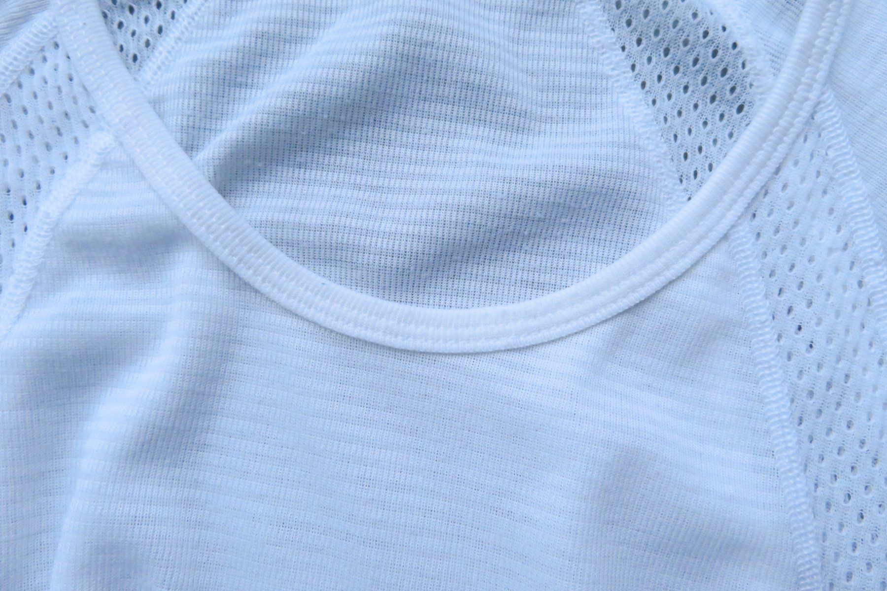 T-shirt: odlo Active Baselyershirt Light  Kurzarm Gr. XS – Nuovo (secondo la descrizione) da Wil ZH venduto da Tamagy 1