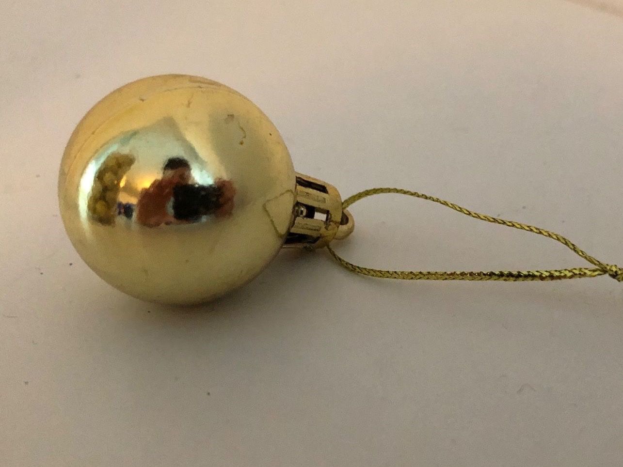 Tutte le decorazioni: 24 Stück Weihnachtskugeln, 3 verschiedene Sorten – Nuovo e nell'imballaggio originale da Wettingen venduto da Chnoelleli 1