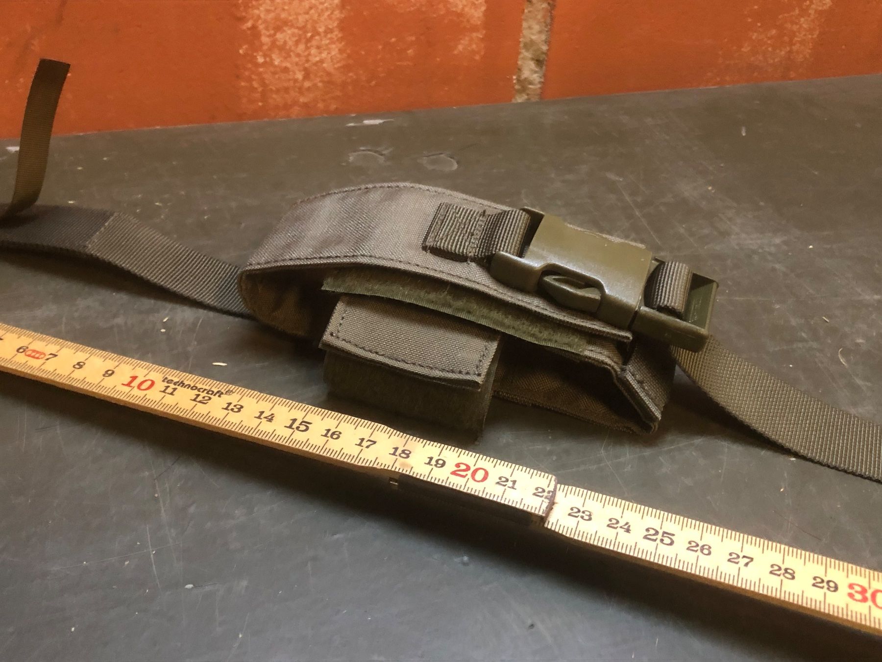 Schweizer Armee Uniformen: Schweizer Armee MBAS Multifunktion Tasche Molle GT TAZ 90 – Gebraucht aus Madiswil von TEMISO 1