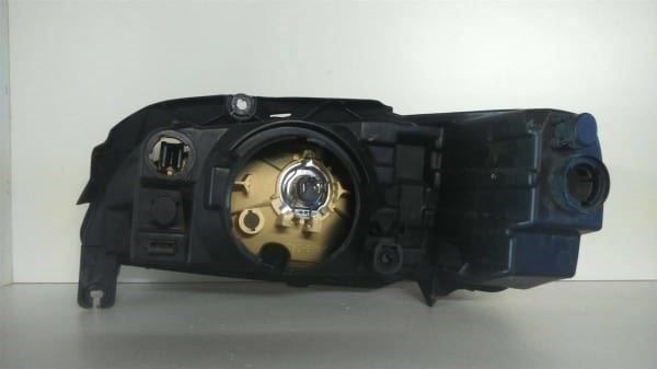 Peugeot Fari: Peugeot 106 Scheinwerfer rechts – Usato da Ibach venduto da Zingi73 1
