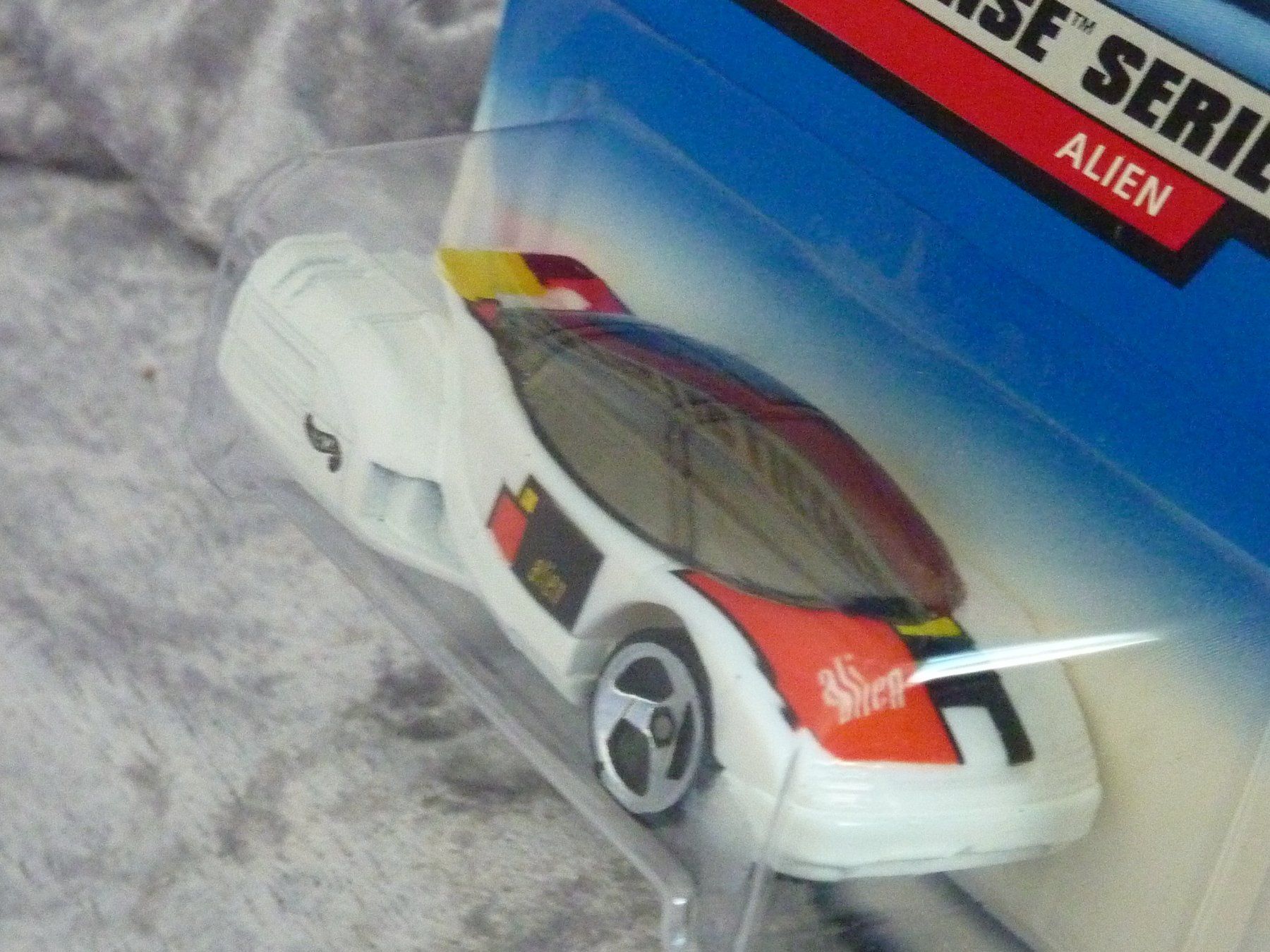 Hot Wheels Modellini d'auto: Alien 1:64 – Nuovo e nell'imballaggio originale da Dürrenäsch venduto da Cobra1ch 2