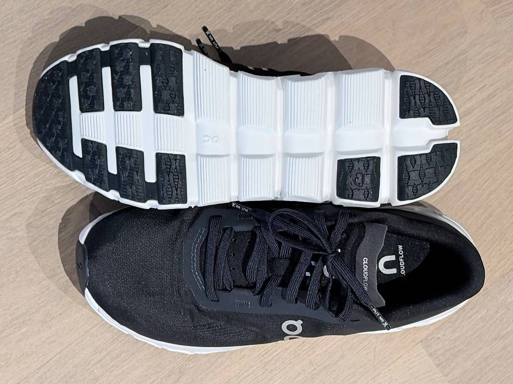 Scarpe da donna: ON Running Cloudflow 4 – Nuovo (secondo la descrizione) da Winkel venduto da danbischof 1