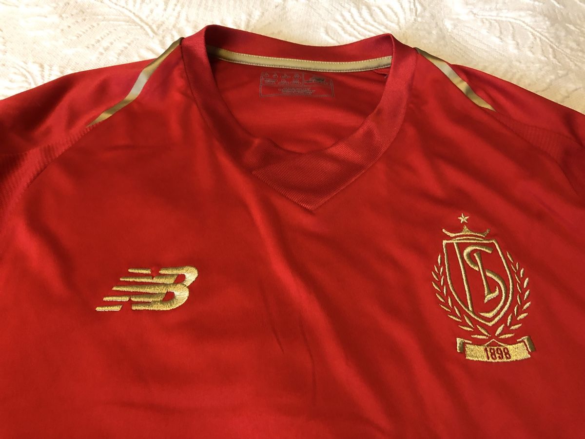 New Balance Scarpe, pantaloni & magliette da ginnastica: Standard Liège maillot  – Usato da Le Grand-Saconnex venduto da focamix 1