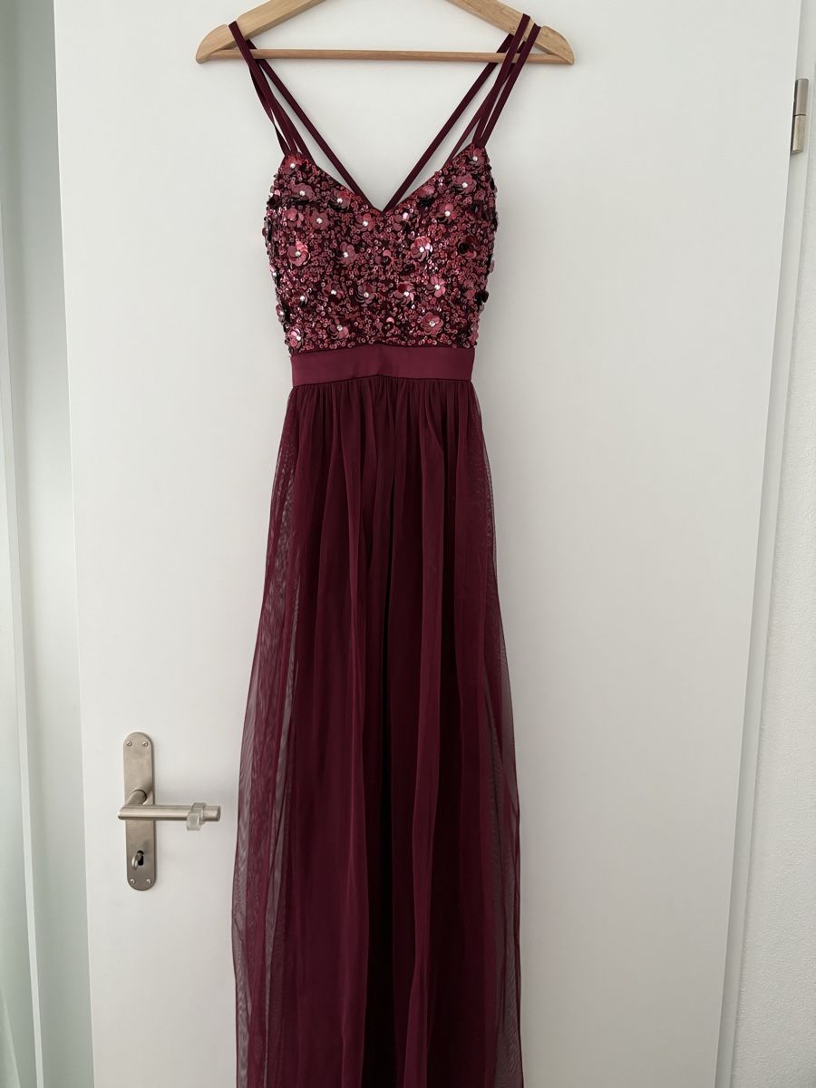 Kleider: Elegantes Abendkleid Gr. 34 mit Pailletten – Neu (gemäss Beschreibung) aus Schindellegi von mazi9