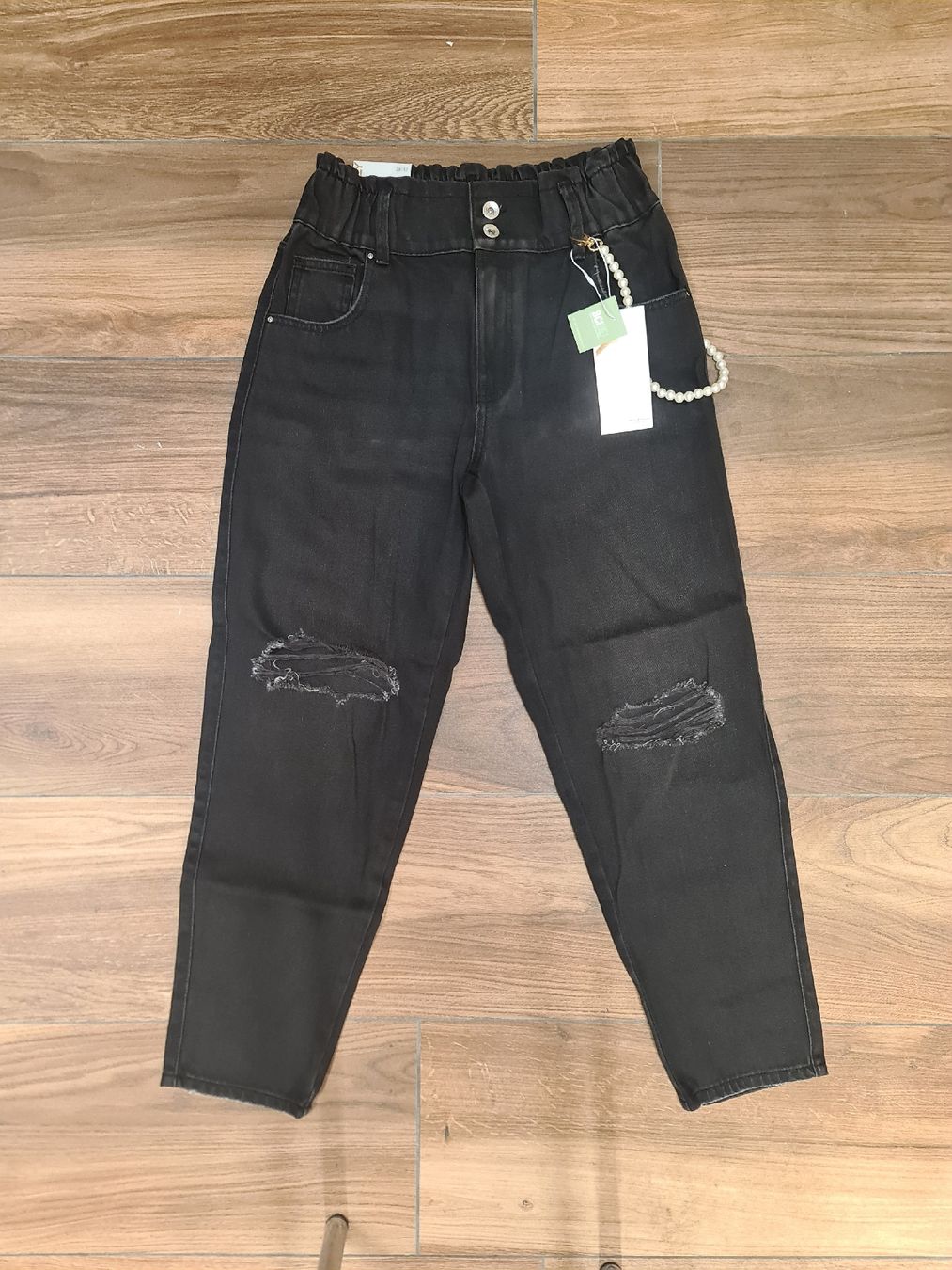 Only Jeans: ONLY Schwarze Damen Jeans mit Perlenkette Gr. 28/32 – Nuovo e nell'imballaggio originale da Adliswil venduto da sauerbraten87