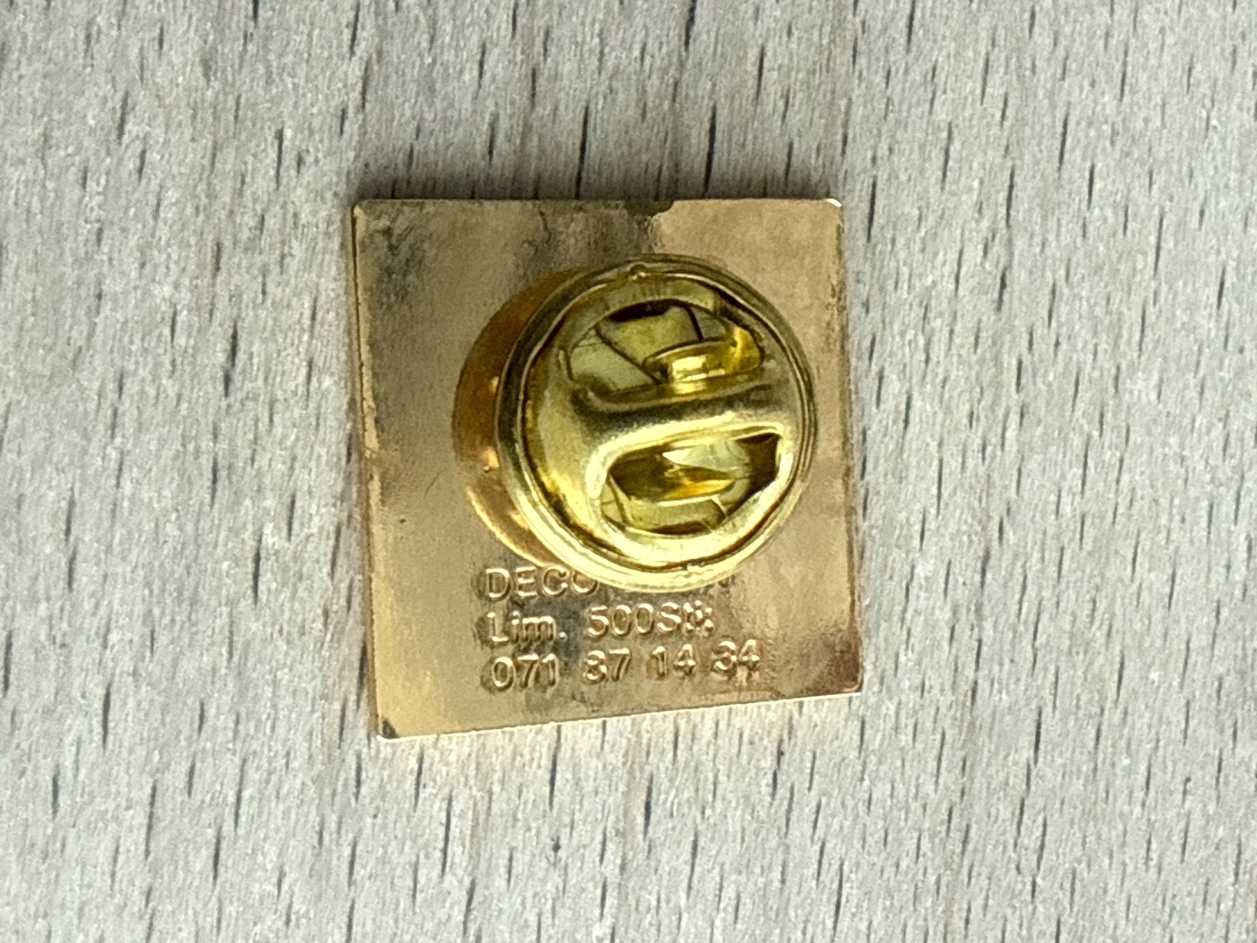 Placchette & Badge: Pin  Restaurant Walhalla – Usato da Glattbrugg venduto da Schweigmatt 1