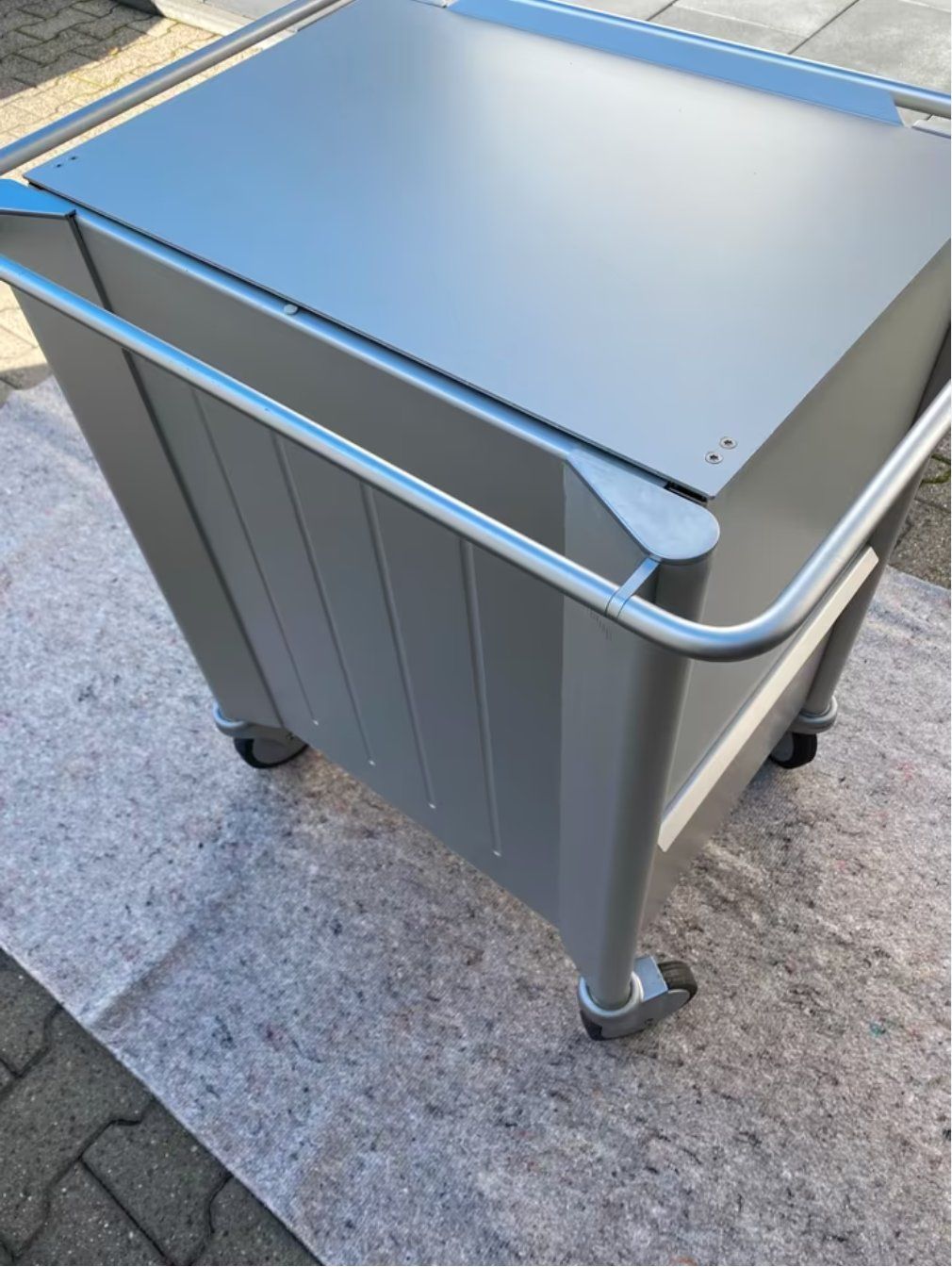 Bulthaup Banconi: Bulthaup System 20 Müllelement – Usato da Rüti b. Riggisberg venduto da lyd_kxs2