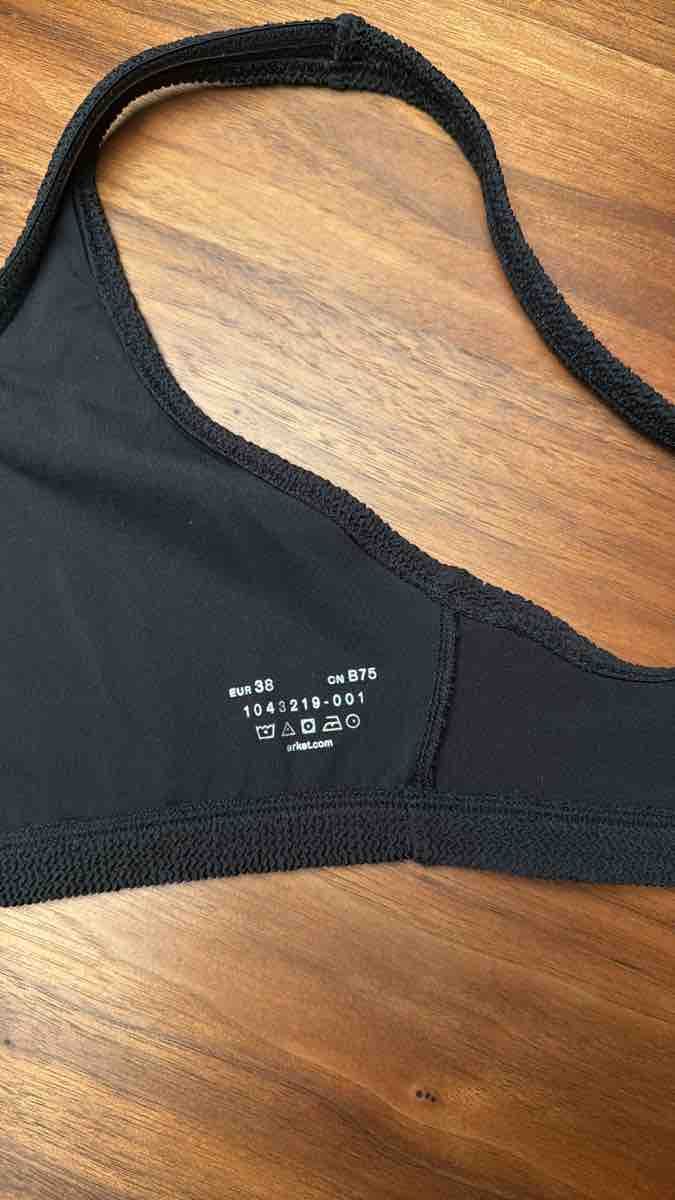 Arket Costumi da bagno & Bikini: Arket Bikini schwarz One-Shoulder Gr. 38 – Nuovo (secondo la descrizione) da Brütten venduto da Bettina_07 3