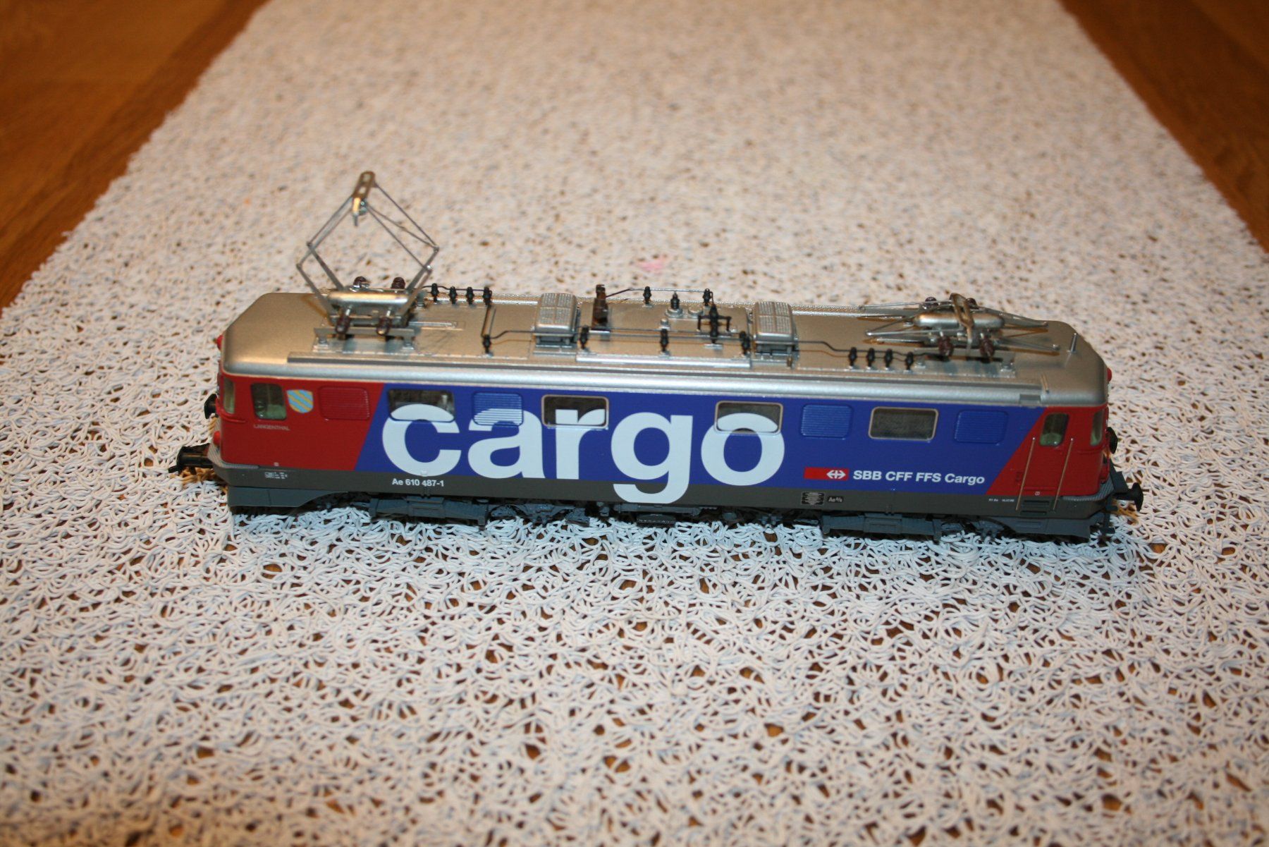Hag Modellini di ferrovie: HAG 11095 SBB Ae 610 Cargo mit Wappen "Langenthal"  digital – Usato da Bavois venduto da Alainuldry 2
