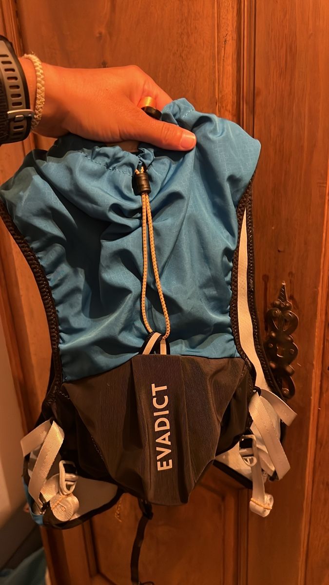 Decathlon Rucksäcke: Sac de trail EVADICT bleu et noir – Gebraucht aus Bassecourt von ann_952t