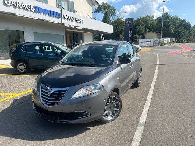 Lancia Ypsilon 0.9 Twin Air Gold, ab Platz ohne Garantie